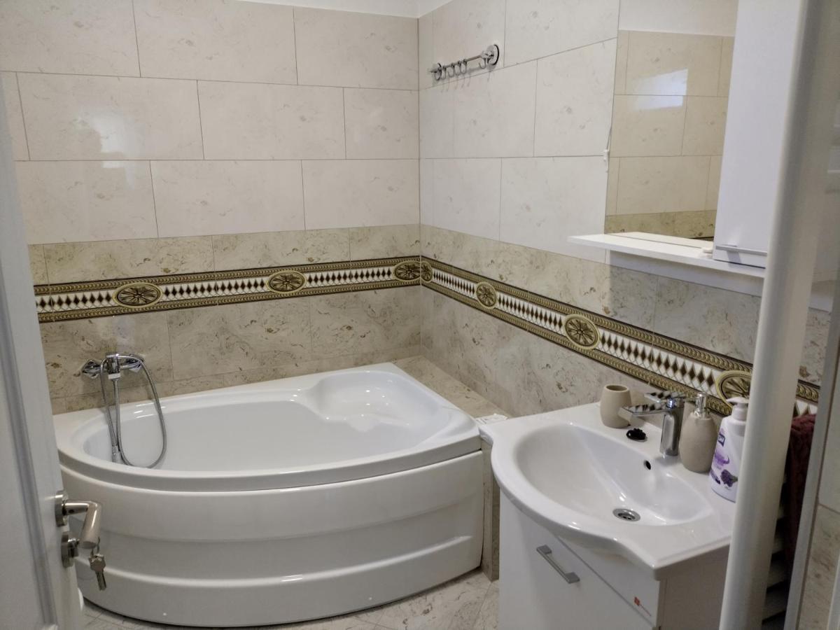 Tsg Apartament 2 Valea lui Mihai Ngoại thất bức ảnh